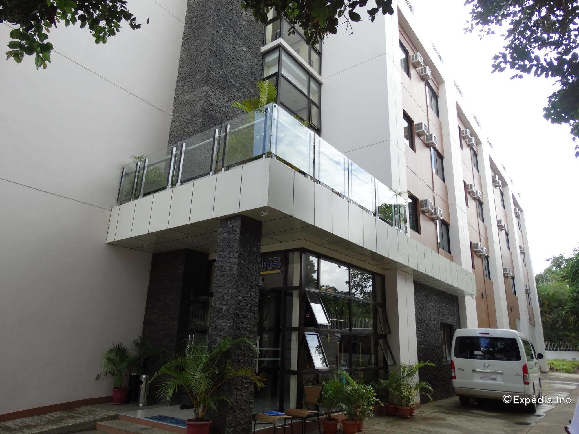 เรดดอร์ซ พลัส เนียร์ ริซัล จังค์ชั่น Hotel Puerto Princesa ภายนอก รูปภาพ