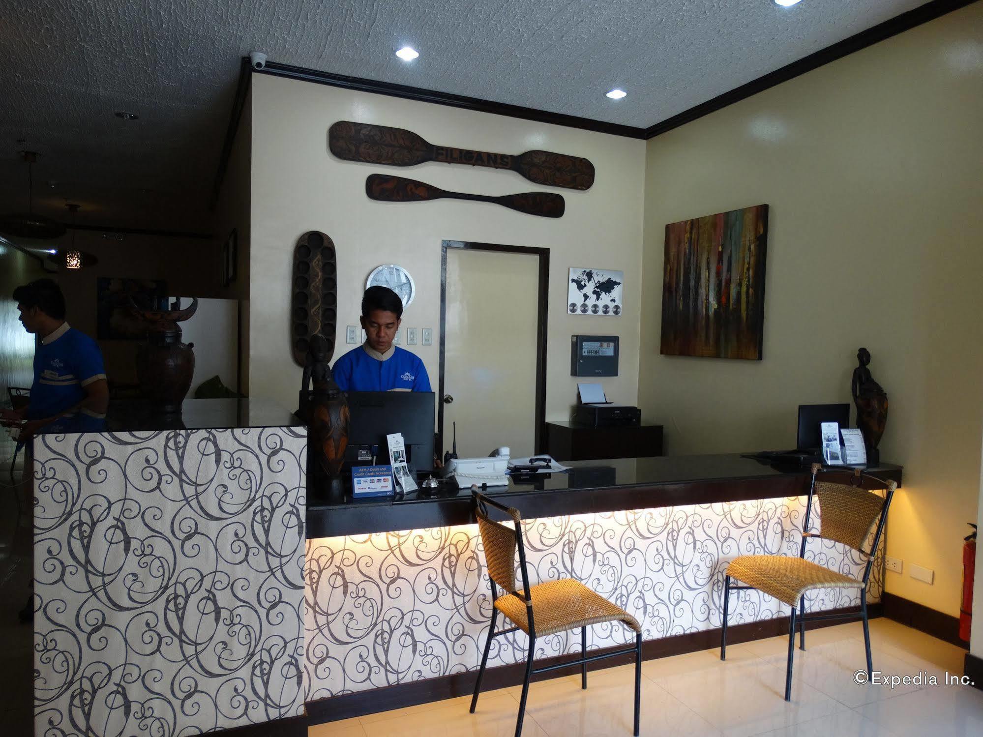 เรดดอร์ซ พลัส เนียร์ ริซัล จังค์ชั่น Hotel Puerto Princesa ภายนอก รูปภาพ