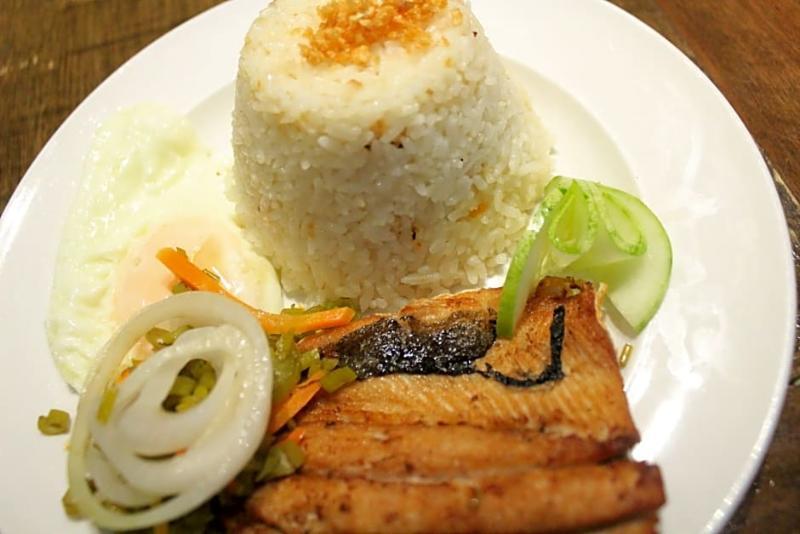 เรดดอร์ซ พลัส เนียร์ ริซัล จังค์ชั่น Hotel Puerto Princesa ภายนอก รูปภาพ