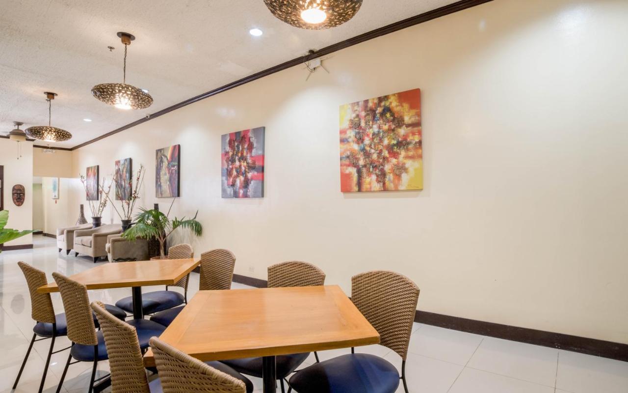 เรดดอร์ซ พลัส เนียร์ ริซัล จังค์ชั่น Hotel Puerto Princesa ภายนอก รูปภาพ