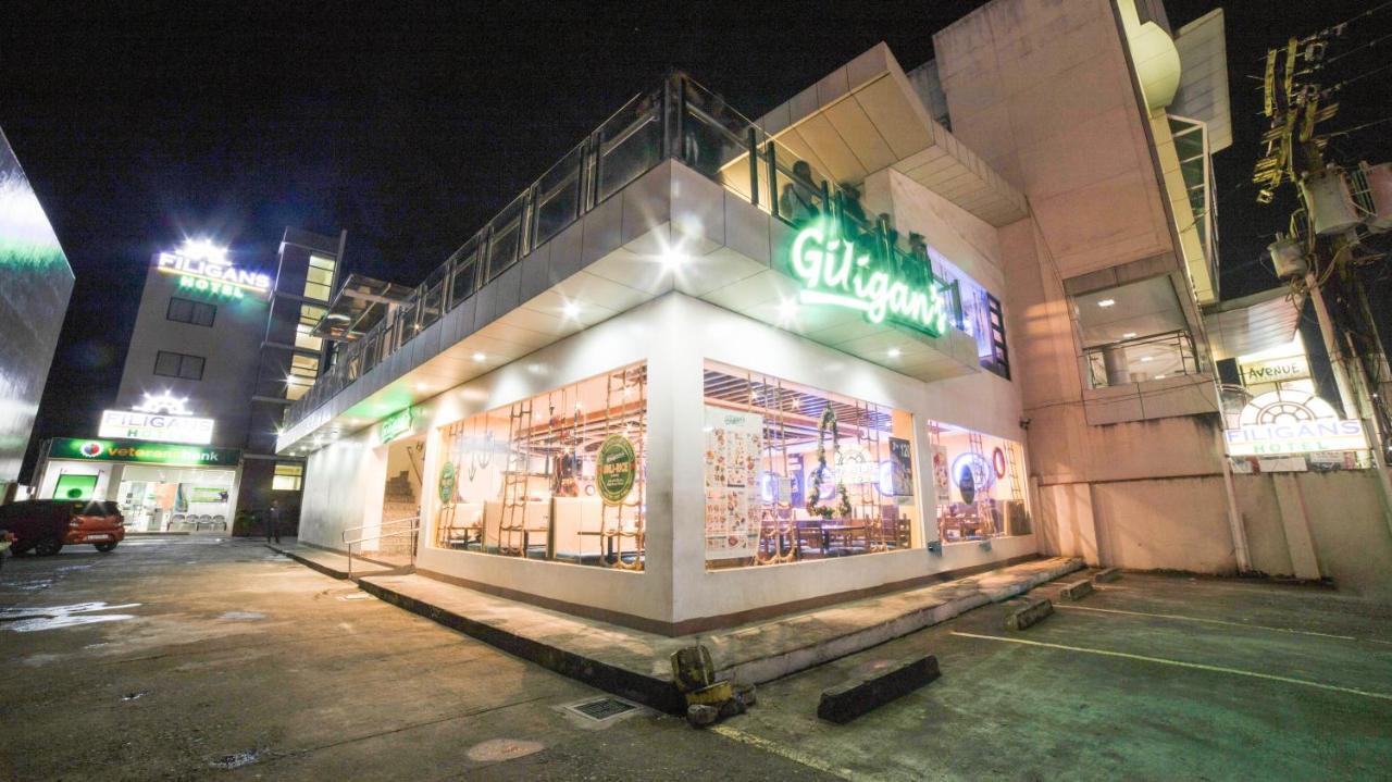 เรดดอร์ซ พลัส เนียร์ ริซัล จังค์ชั่น Hotel Puerto Princesa ภายนอก รูปภาพ